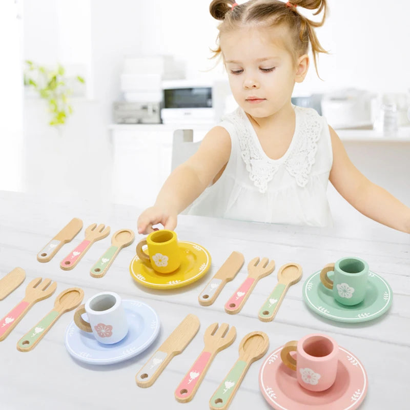 Woodland Kitchen™ Toddler Play Set – Montessori-Inspired Plates, Dishes & Accessories